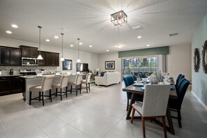 تناول الطعام