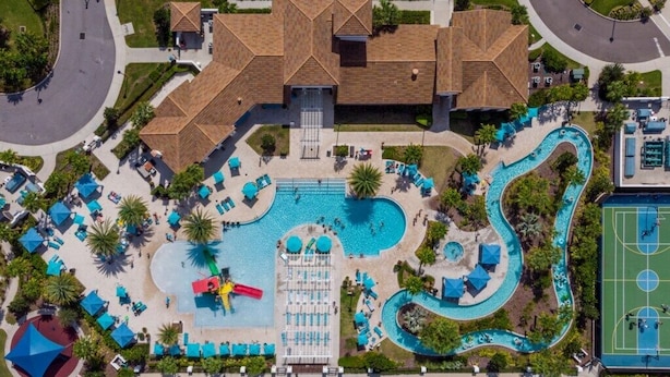 A heated pool - PROMO Magical 10 BR Villa, Pool/Spa, Resort - by Blue Sky Villas (Kissimmee)