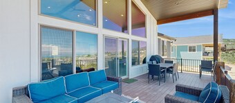 Expansive lake house with sweeping views and access to Ideal Beach Resort