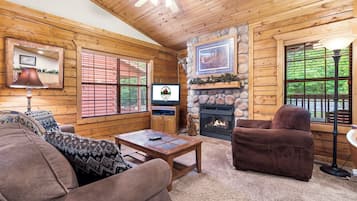 Smart-TV, peis og DVD-spiller