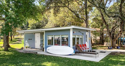 Charming dog-friendly lakefront home with lake view, dock, & washer/dryer