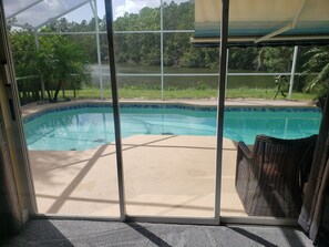 Piscine extérieure, piscine chauffée