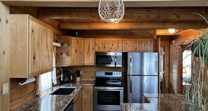 Cozy Cabin - only 35min to Fort Collins and 3min to DU Mountain Campus