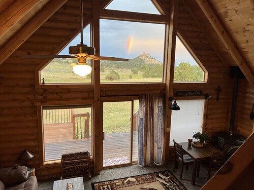 Cozy Cabin - only 35min to Fort Collins and 3min to DU Mountain Campus  