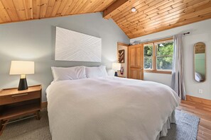 3 chambres, fer et planche à repasser, Wi-Fi gratuit, draps fournis