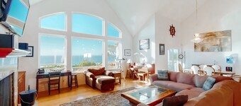 Ocean view home w/huge deck & yard, hot tub, firepit & game room - dogs OK