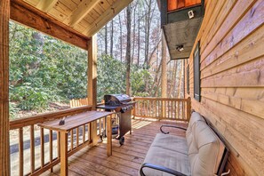 Terrace/patio - 10 Mi to Sugar Mountain! Cabin w/ Lake Access (Newland)