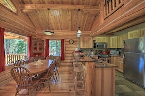 Coffee/tea maker, toaster oven, cookware/dishes/utensils, paper towels - Scenic Riverfront Retreat w/ Hot Tub & Kayaks! (Thompson Falls)