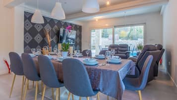 Villa | Private kitchen | Fridge, microwave, oven, stovetop