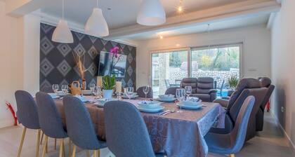 Villa Adry