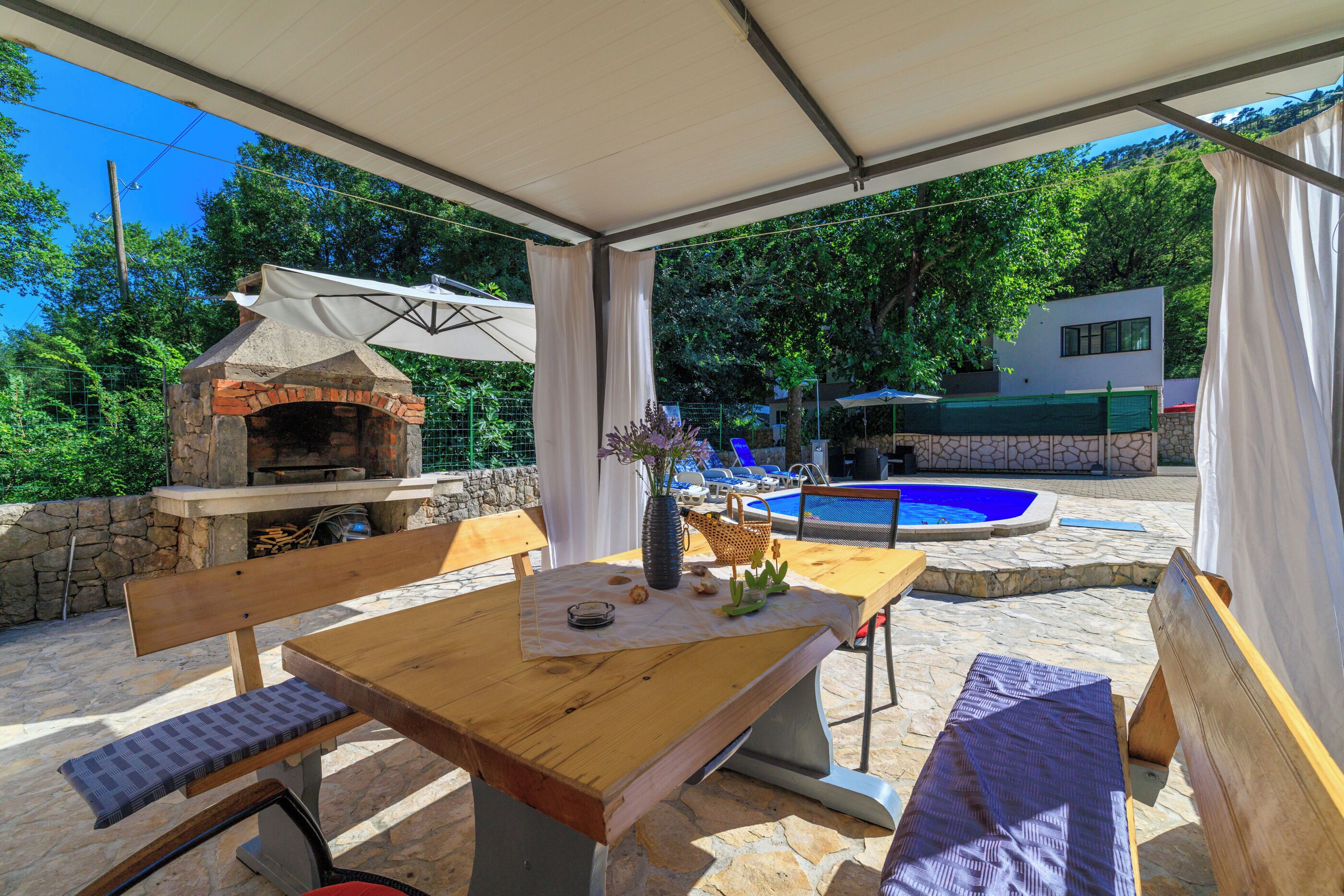 Aire de pique-nique/barbecue