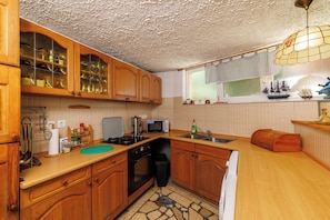 Villa | Private kitchen | Espresso maker, fridge, oven, stovetop - Villa Adry 2 (Bribir)