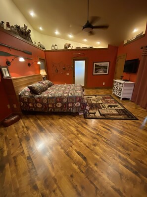 4 Schlafzimmer, Bügeleisen/Bügelbrett, Reisekinderbett, kostenloses WLAN