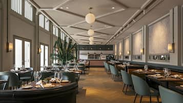 Breakfast, lunch and dinner served