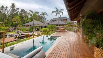 Luxury-Villa, eigener Pool, Bergblick | Ausblick vom Zimmer
