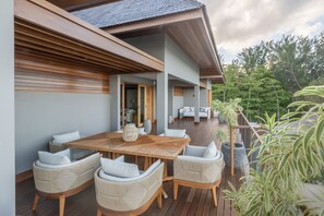 Penthouse | Balcony - L'Escale Resort Marina & Spa (Mahé Island)