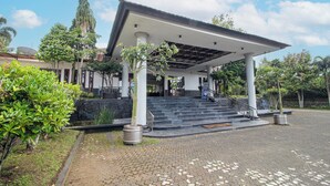 View from property - Nirwana Hotel Lembang (Lembang)