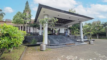 Pemandangan dari hartanah