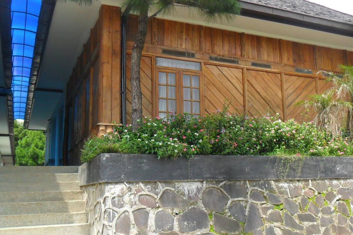 Villa, 3 Bedrooms | In-room dining