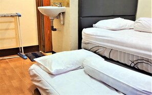 Habitación Deluxe | Escritorio, wifi gratis y ropa de cama