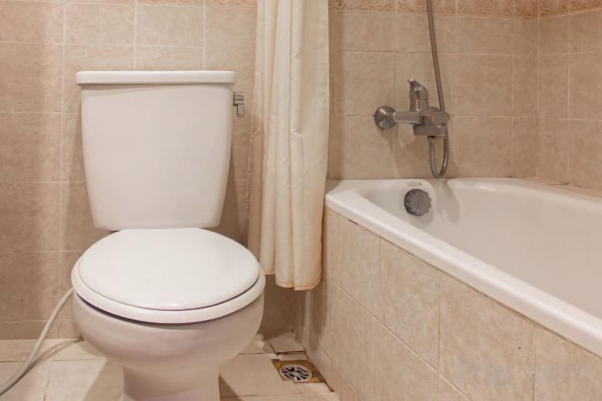 Bathroom | Shower, towels
