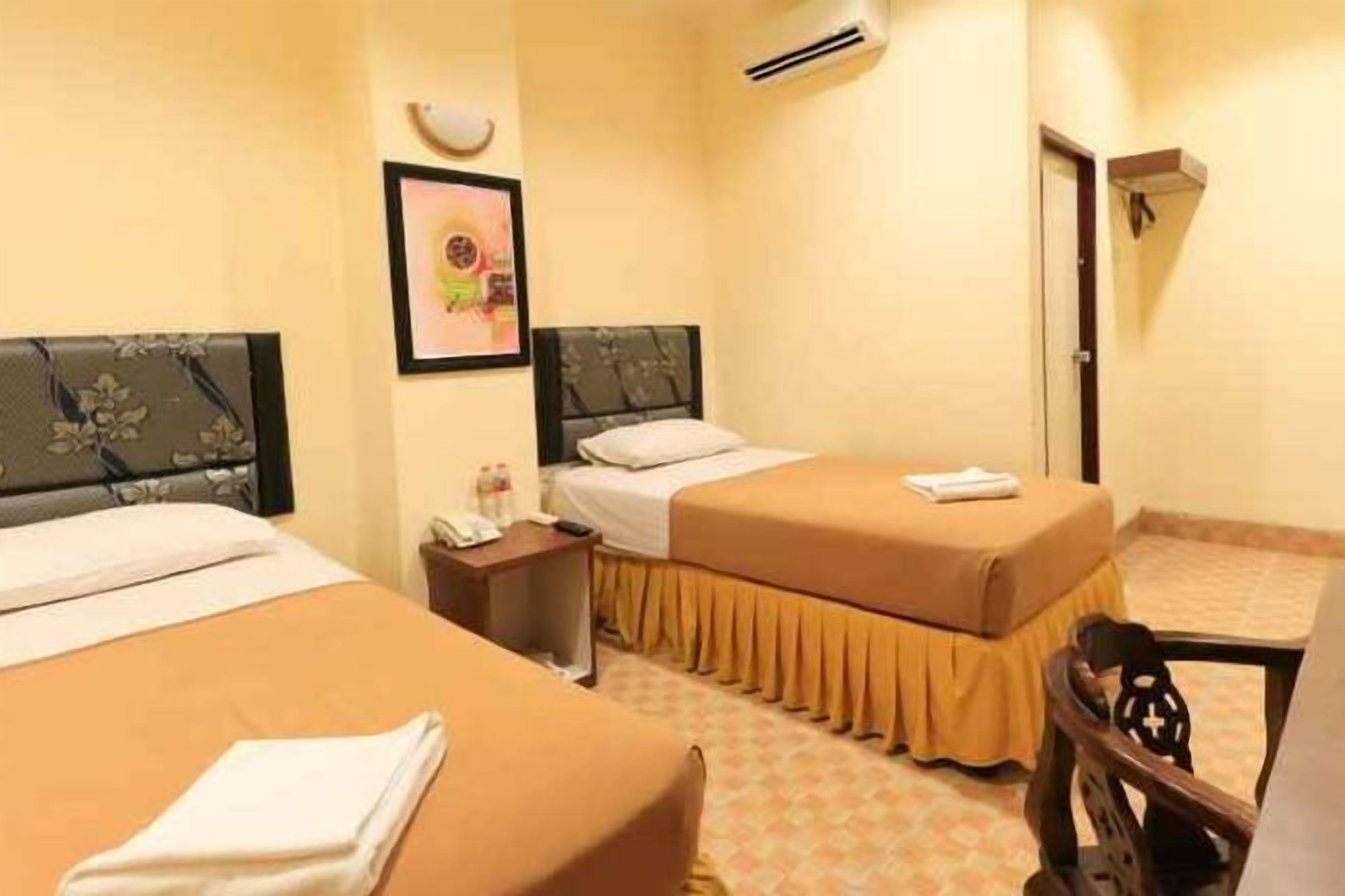 책상, 무료 WiFi, 침대 시트