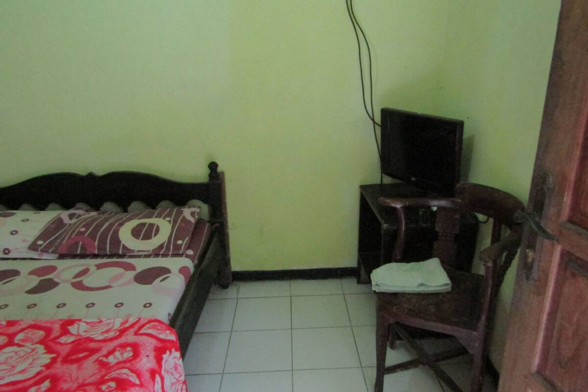 Budget Room