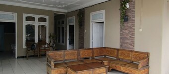 Penginapan Melati Sarangan