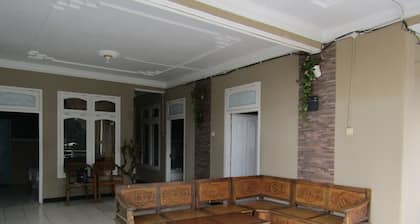 Penginapan Melati Sarangan