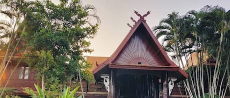 숙박 시설 정면