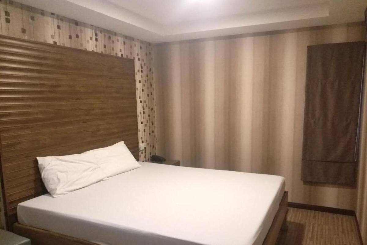 免费 WiFi、床单