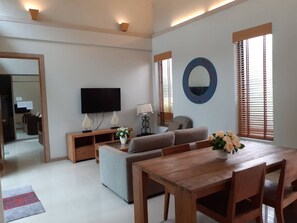 Interior - Areeca Mahogany Zone (Choeng Thale)