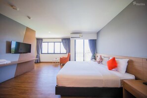 Deluxe dubbelrum | Skrivbord, gratis wi-fi och sängkläder