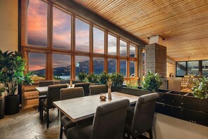 Lobby sitting area - Spåtind Fjellhotell (Nordre Land)