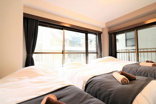 Apartment, Non Smoking | 2 bedrooms, iron/ironing board, free WiFi