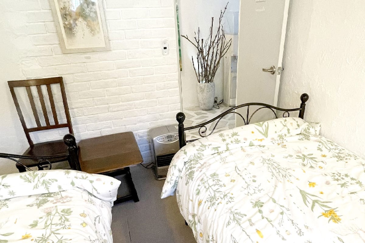 Habitación con 2 camas individuales, no fumadores | Wifi gratis y ropa de cama