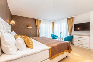 4 chambres, fer et planche à repasser, Wi-Fi