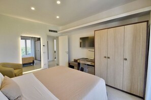 1 bedroom, desk, iron/ironing board, free WiFi