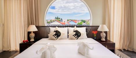 8 Schlafzimmer, Schreibtisch, Reisekinderbett, kostenloses WLAN