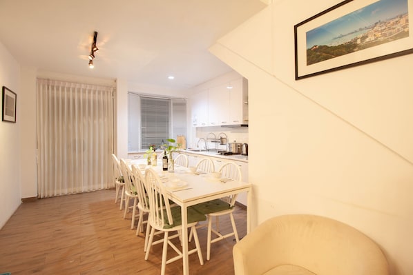 Basic Townhome | Private kitchen