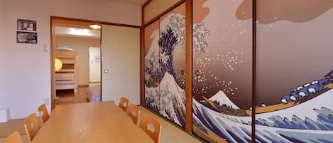 Apartamento, no fumadores (2LDK 602) | Escritorio, tabla de planchar con plancha, wifi gratis