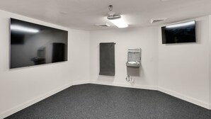 Unclassified image, 3 of 55, button