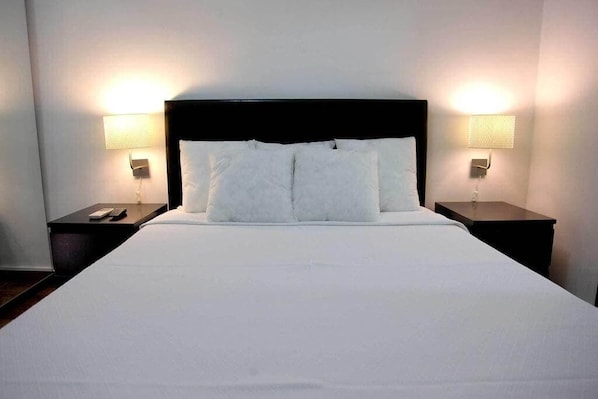 Quarto casal ou duplo | Quartos à prova de som, ferros/tábuas de passar roupa, Wi-Fi de cortesia