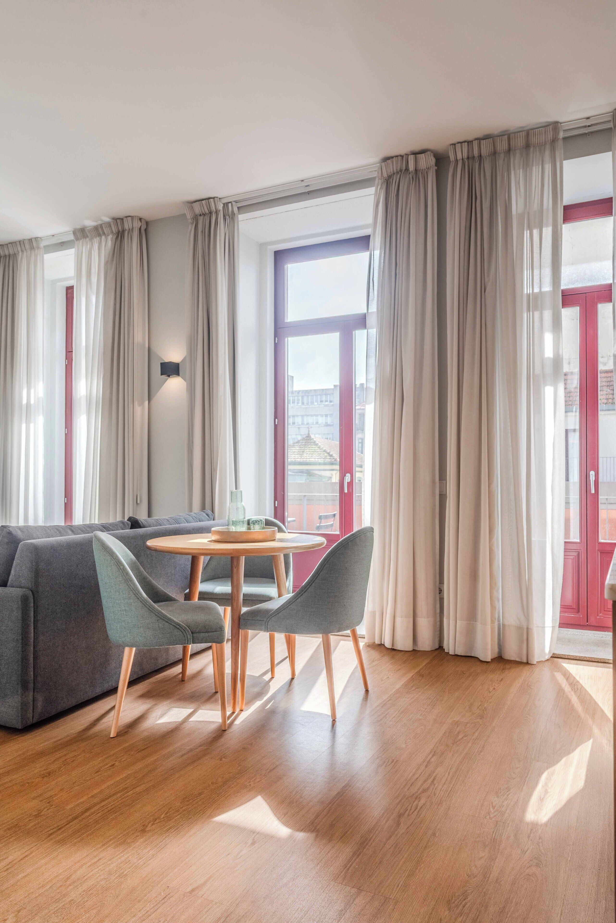 Design-Apartment, 1 Queen-Bett und Schlafsofa, Nichtraucher, Balkon | Wohnbereich