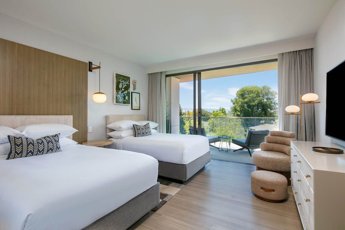 1 bedroom, premium bedding, in-room safe, desk
