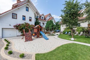 Children's play area - outdoor