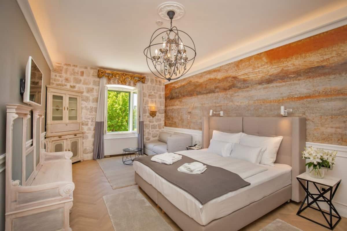 5 chambres, bureau, Wi-Fi gratuit