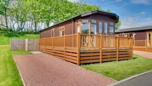 Cabin | Property grounds - Stunning 3-bed Hot Tub Lodge, Northumberland (Morpeth)