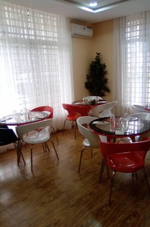 Restaurant - Faith Lodge (Lagos)