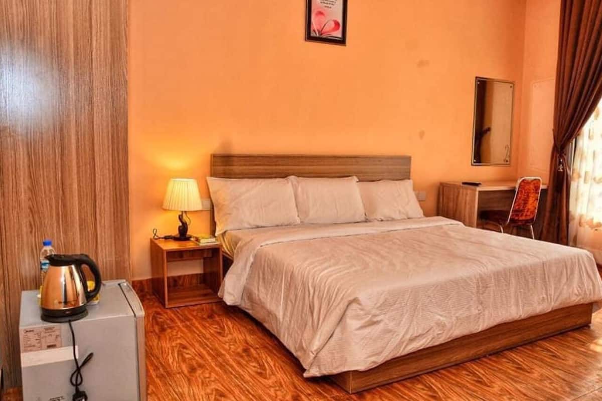 Basic Double Room | Premium bedding, laptop workspace, free WiFi